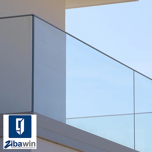 اجرای نرده شیشه ای اکسپوز